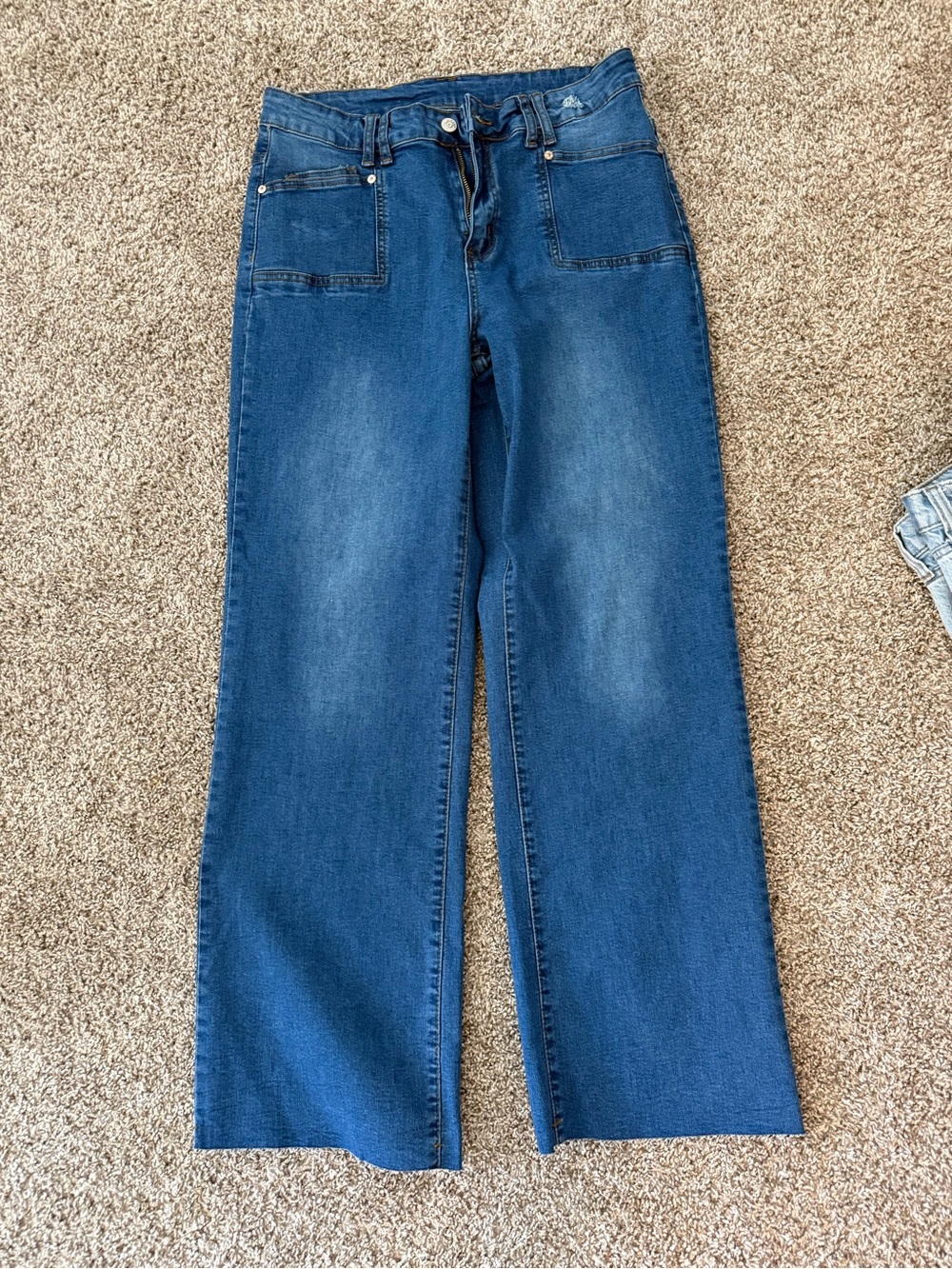 Amazon Women's Wide Leg Jeans in Medium Blue Wash